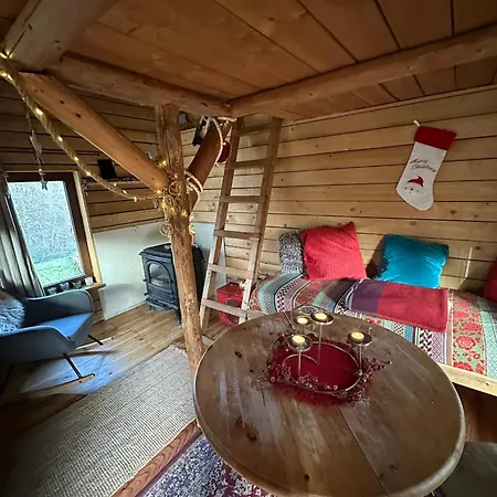 Domaine De Hurlevent - Denis'hut Chata *